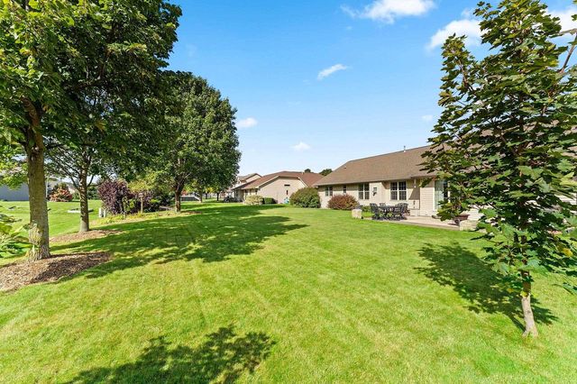 W5985 SWEET WILLIAM DRIVE, Appleton, WI 54915