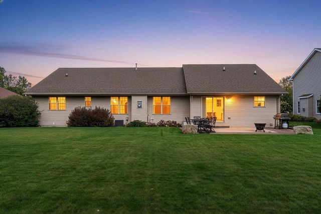 W5985 SWEET WILLIAM DRIVE, Appleton, WI 54915