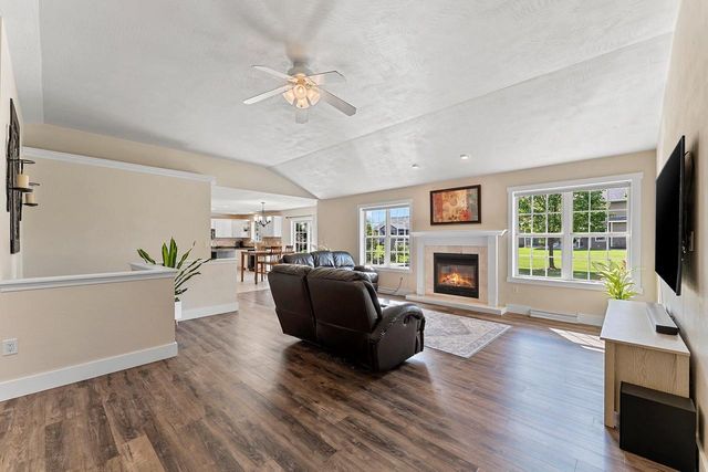 W5985 SWEET WILLIAM DRIVE, Appleton, WI 54915