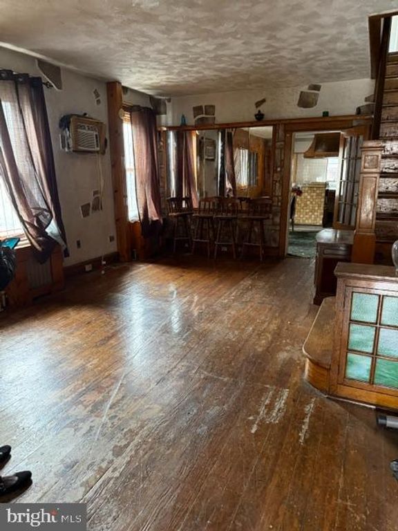 932-934-934 ATLANTIC AVE, Camden, NJ 08104