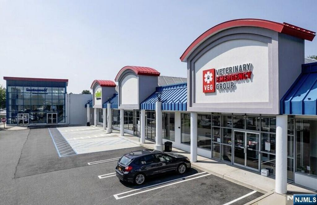 141 Rt-17, Paramus, NJ 07652