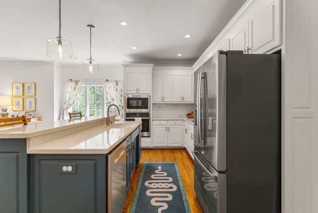 104 Autumn Wood Ct, Spartanburg, SC 29302