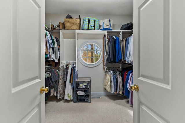 104 Autumn Wood Ct, Spartanburg, SC 29302