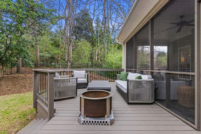 104 Autumn Wood Ct, Spartanburg, SC 29302