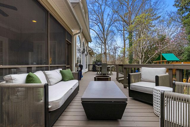 104 Autumn Wood Ct, Spartanburg, SC 29302