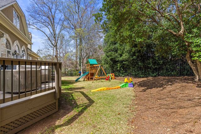 104 Autumn Wood Ct, Spartanburg, SC 29302