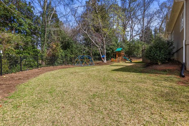 104 Autumn Wood Ct, Spartanburg, SC 29302
