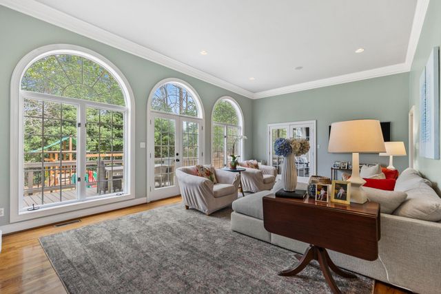 104 Autumn Wood Ct, Spartanburg, SC 29302