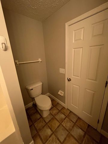 5171 Mantua Drive, 64C, Canal Winchester, OH 43110