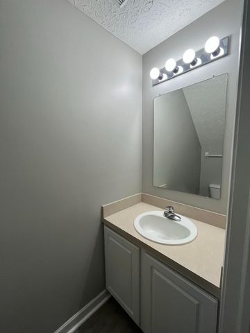 5171 Mantua Drive, 64C, Canal Winchester, OH 43110