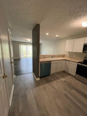 5171 Mantua Drive, 64C, Canal Winchester, OH 43110