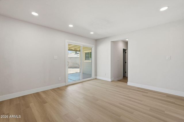 3714 W ECHO Lane, Phoenix, AZ 85051