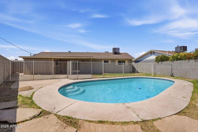 3714 W ECHO Lane, Phoenix, AZ 85051