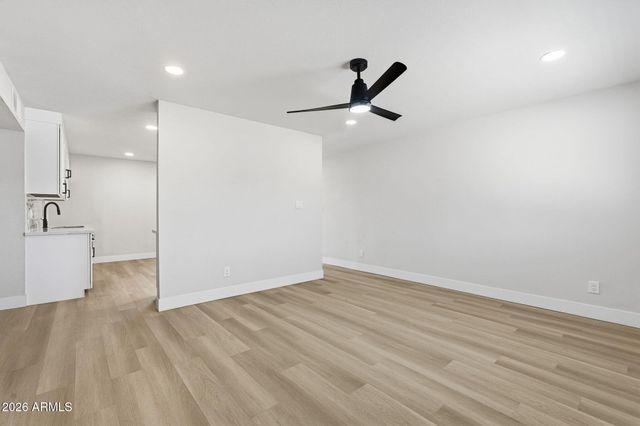 3714 W ECHO Lane, Phoenix, AZ 85051