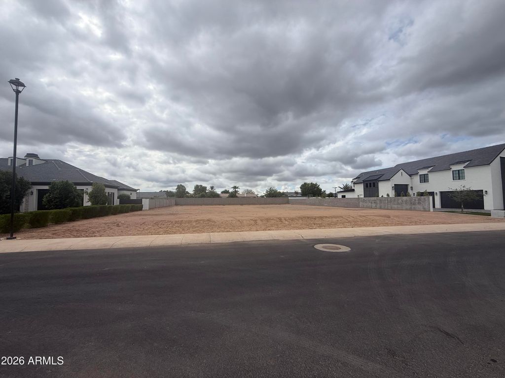 2667 E Blue Sage Road 98, Gilbert, AZ 85297 — exterior