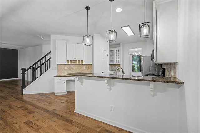 195 Cabots Cove Court, Alpharetta, GA 30022