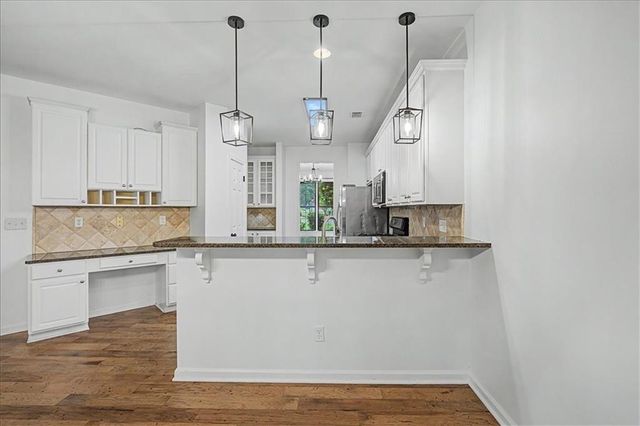 195 Cabots Cove Court, Alpharetta, GA 30022