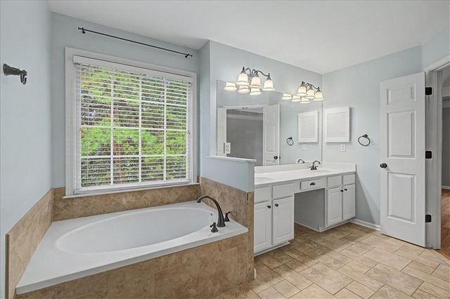 195 Cabots Cove Court, Alpharetta, GA 30022