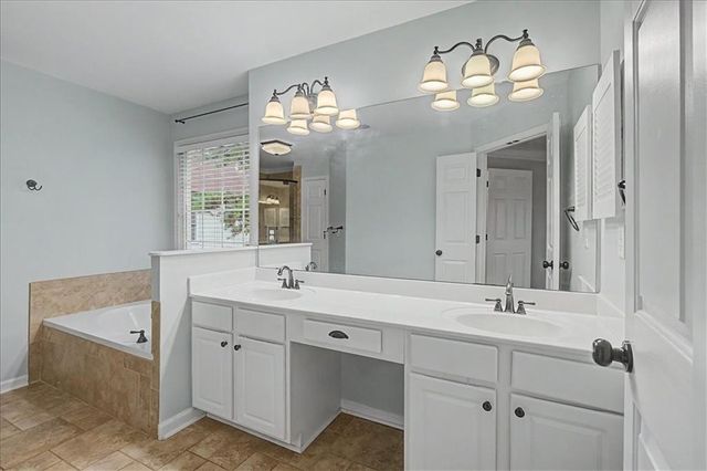 195 Cabots Cove Court, Alpharetta, GA 30022