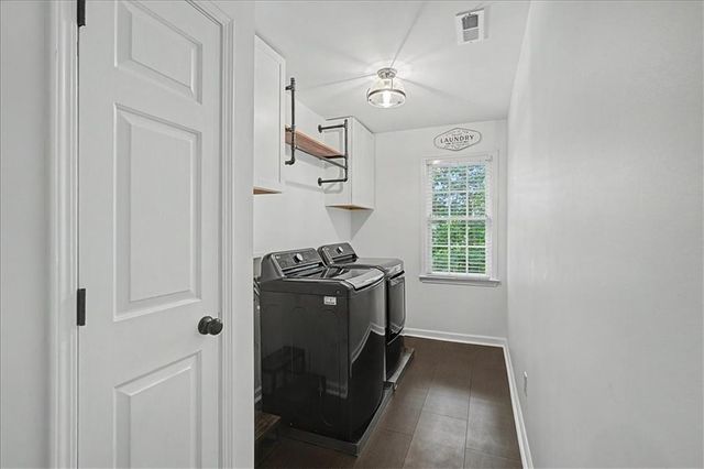 195 Cabots Cove Court, Alpharetta, GA 30022
