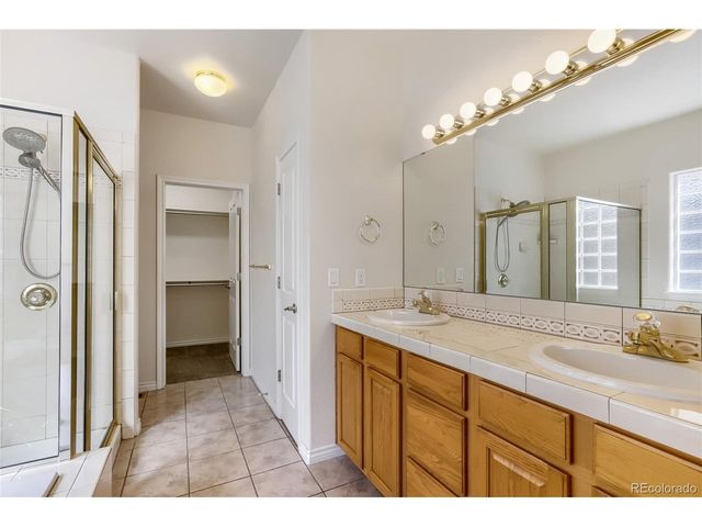 2054 Falcon Dr, Longmont, CO 80503