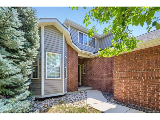2054 Falcon Dr, Longmont, CO 80503