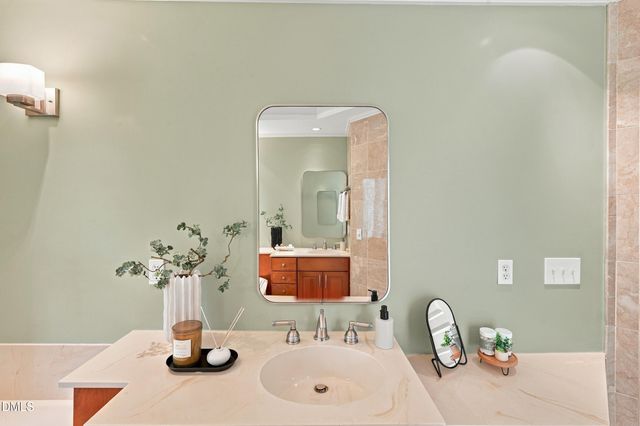106 Wheatsbury Drive, Cary, NC 27513
