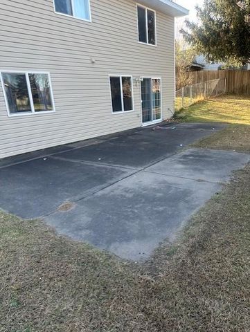 1147 142nd Lane NW, Andover, MN 55304