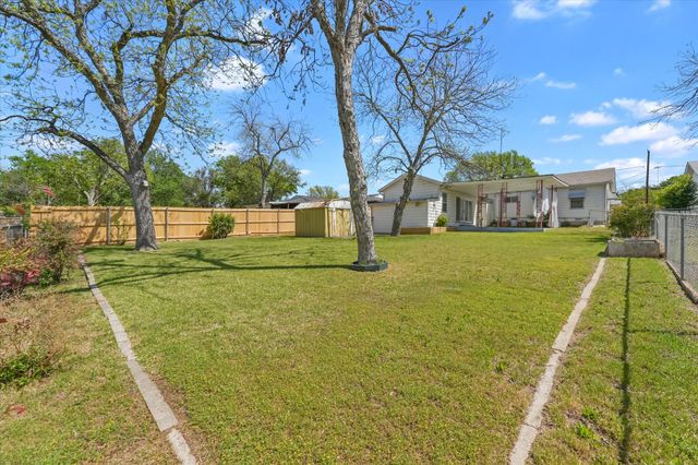 204 Westfork Drive, Fort Worth, TX 76114