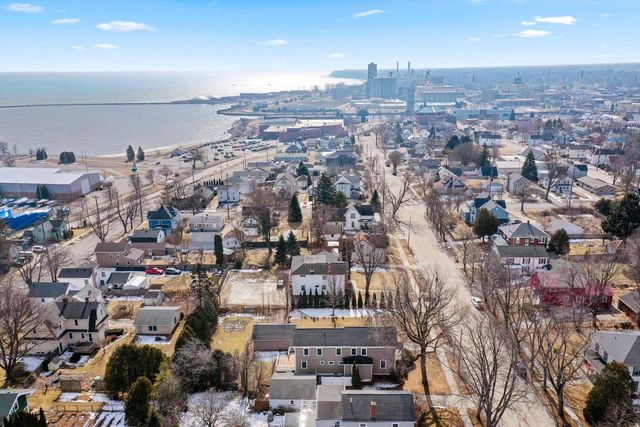 523 N 5th STREET, Manitowoc, WI 54220