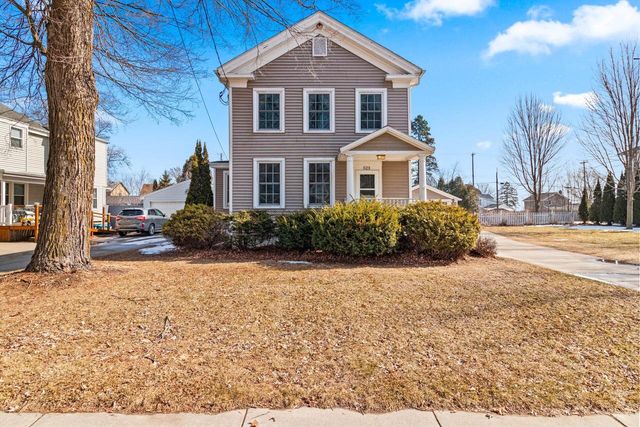 523 N 5th STREET, Manitowoc, WI 54220