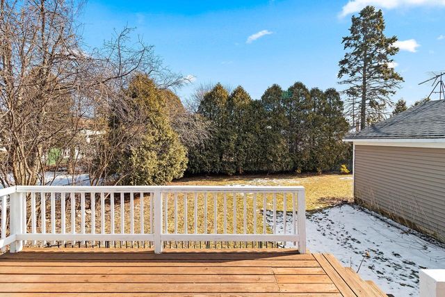 523 N 5th STREET, Manitowoc, WI 54220