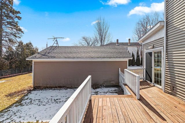 523 N 5th STREET, Manitowoc, WI 54220