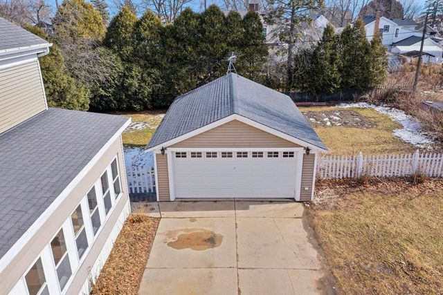 523 N 5th STREET, Manitowoc, WI 54220