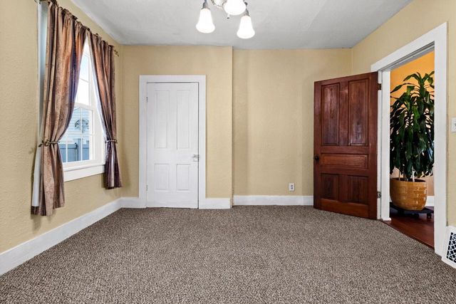 523 N 5th STREET, Manitowoc, WI 54220