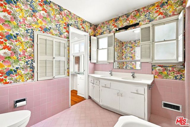 1409 Thayer Avenue, Los Angeles, CA 90024