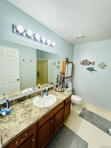828 Woodhaven Drive, Commerce Twp, MI 48390