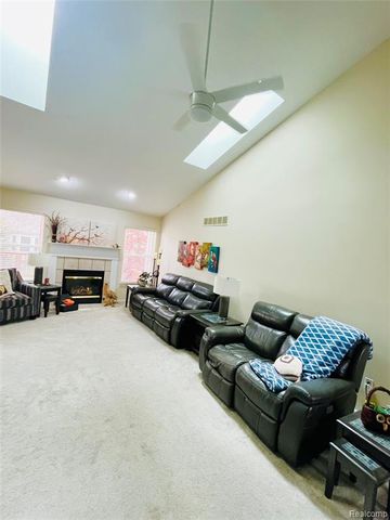 828 Woodhaven Drive, Commerce Twp, MI 48390