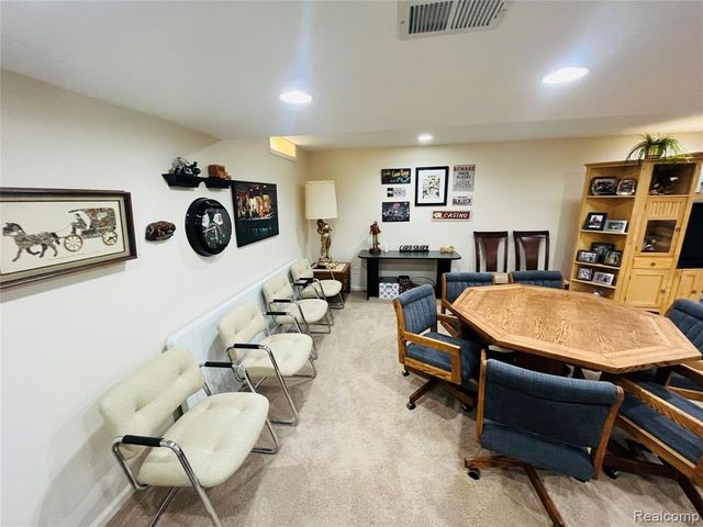 828 Woodhaven Drive, Commerce Twp, MI 48390