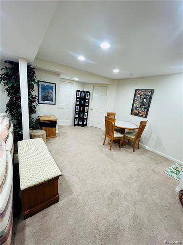 828 Woodhaven Drive, Commerce Twp, MI 48390