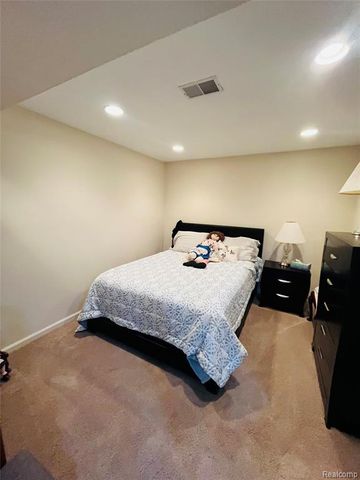 828 Woodhaven Drive, Commerce Twp, MI 48390