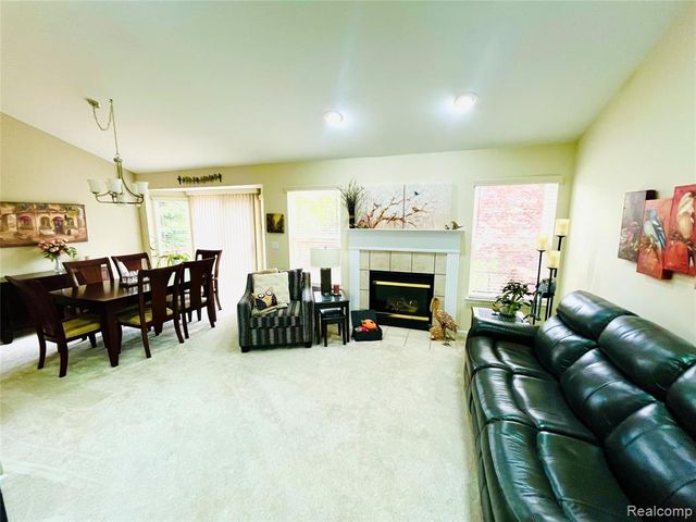 828 Woodhaven Drive, Commerce Twp, MI 48390