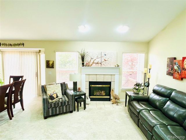 828 Woodhaven Drive, Commerce Twp, MI 48390