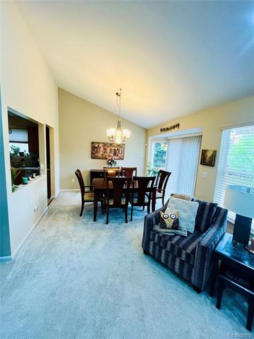 828 Woodhaven Drive, Commerce Twp, MI 48390