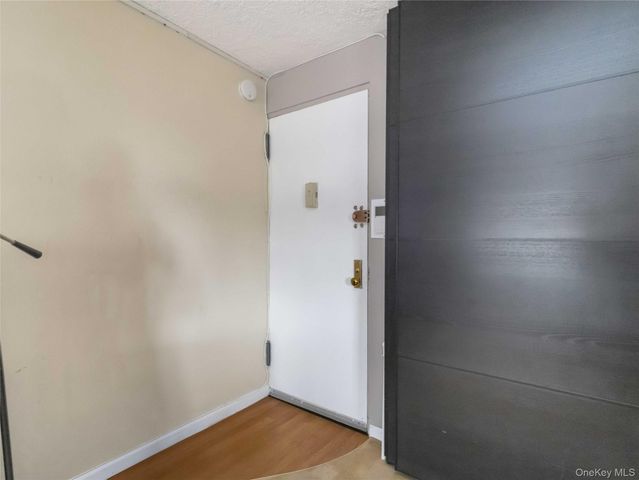 7-25 166 Street 6A, Beechhurst, NY 11357