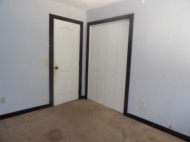 935 N Wirth St, Augusta, KS 67010