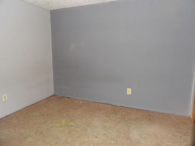 935 N Wirth St, Augusta, KS 67010