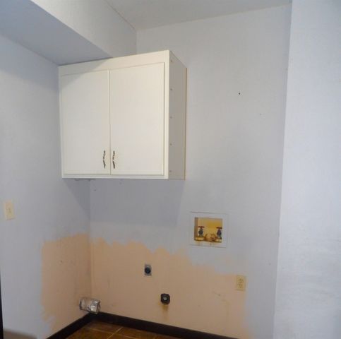 935 N Wirth St, Augusta, KS 67010