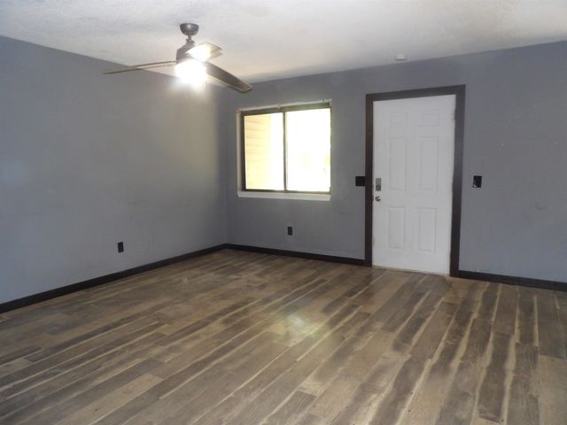 935 N Wirth St, Augusta, KS 67010