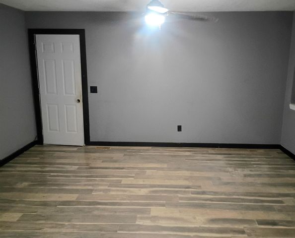 935 N Wirth St, Augusta, KS 67010